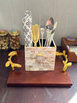 Homearte - Mother Of Pearl With Agate Cutlery Holder- White