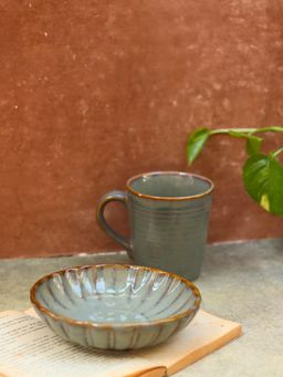 WEAVING HOMES - Olive Coffee Mug & Green Blossom Bowl Combo Microwave & Dishwasher Safe