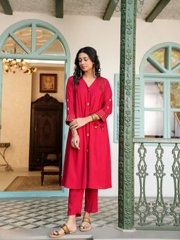 Indisangam - Women Maroon Crimson Pintuck Detail Rayon Kurta and Pant
