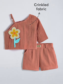 Hopscotch - 2-Pc Crochet Floral Applique Shorts Set