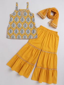 Hopscotch - 2-Pc Cotton Floral Kurti & Sharara