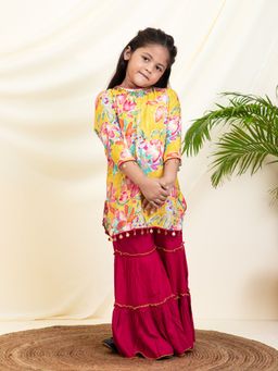 Bugandbees - Girls Yellow Kurta and Sharara
