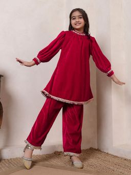 Bugandbees - Girls Pink Kurta With Pant