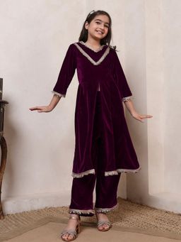 Bugandbees - Girls Wine Kurta With Pant