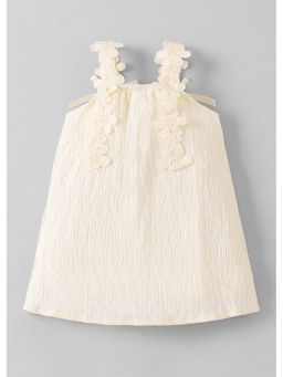 Hopscotch - Textured Floral Casual Dress