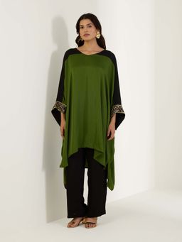 THREE-THREE - Green Zephyr Kaftan Set