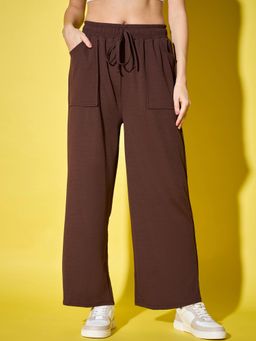 Buynewtrend - Women’S Brown Solid Wide Pant