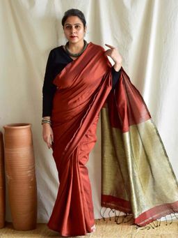 Sundarii - Maroon Earthen Soul Dual Shaded Cotton Saree with Unstitched Blouse