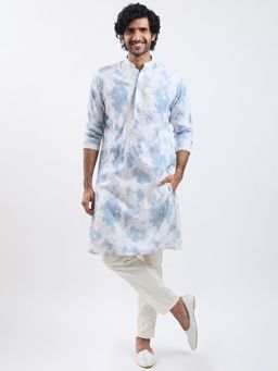 Vastramay - Men Blue Embroidered Kurta with Pant