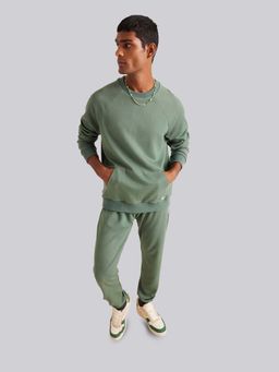 Muvazo - Green Urban Ease Crew Neck Sweatshirt and Joggers Co-Ord (Set of 2)