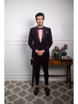 CONTRAST BY PARTH - Berry Wine Tuxedo (Set of 5)