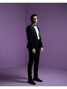 CONTRAST BY PARTH - Black Lunar Braid Tuxedo (Set of 5)