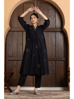 HAAVI BY PURAB - Feeha Chanderi Black Kurta