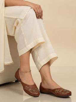 Desi Colour - Brown Polish New-1 Juttis