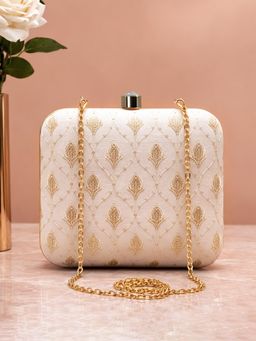 ARTKLIM - White Based Threadwork Pattern Embroidery Clutch with Detachable Chain