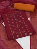 Maroon color option, Currently selected