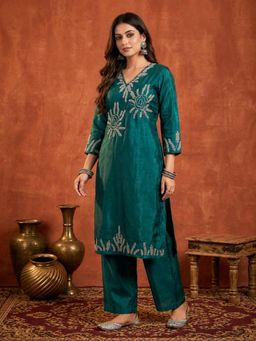 BERRYLICIOUS - Women Green Hand Embroidered Co-Ord Set
