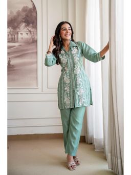 BERRYLICIOUS - Women Chanderi Green Embroidered Co-Ord Set