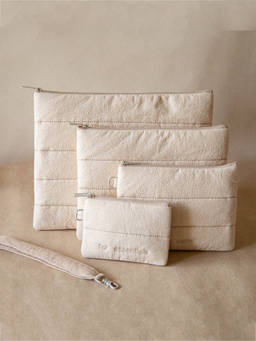 Akiiko - Crinkle Flat Pouch (set of 4)