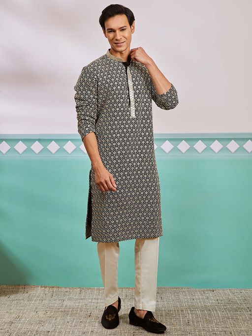 Vastramay Mens Black Floral Embroidered Kurta with Pant (Set of 2)