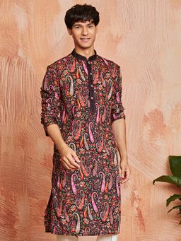 Vastramay - Mens Black Crepe Paisley Printed Kurta
