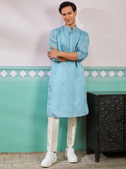 Vastramay - Mens Blue Floral Embroidered Kurta with Pant (Set of 2)