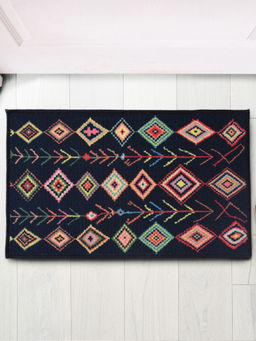 Urban Space - 3D Digital Printed Bathmat With Anti Slip Backing, 2 X 3 Feet Black