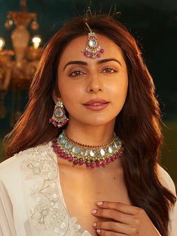 Accessher - Pink Stone White Kundan Studded Choker Necklace, Maangtikka & Earrings Set