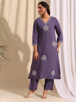 Gahan - Womens Floral Embroidered Cotton Blend Kurta with Solid Pant