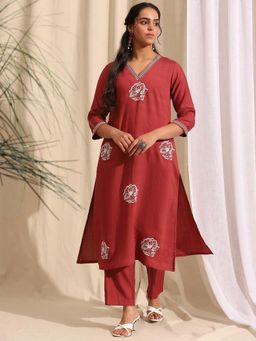 Gahan - Womens Floral Embroidered Cotton Blend Kurta with Solid Pant