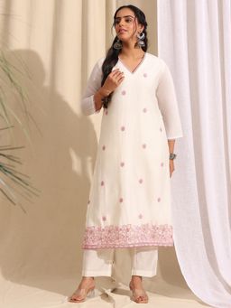 Gahan - Floral Embroidered Silk Blend Kurta with Pant