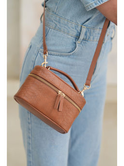 AMREE - Brown Verve Vanity Bag