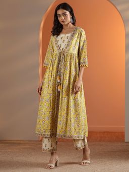 Libas - Yellow Floral Printed Sleeveless Kurta with Pant and Jacket
