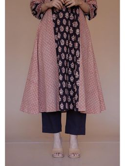 The Indian Ethnic Co. - Yashi Black Solid Slub Cotton Straight Pant