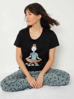 max - Women Printed Pyjama with T-Shirt Black
