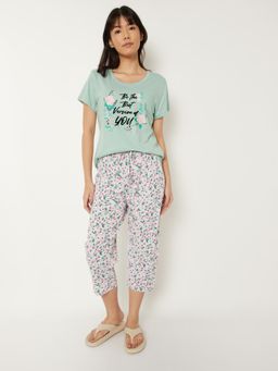 max - Women Floral Printed Capri with T-Shirt Green