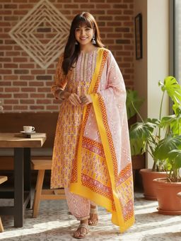 Varanga - Yellow Cotton Blend Three Fourth Sleeves Kurta With Salwar & Dupatta