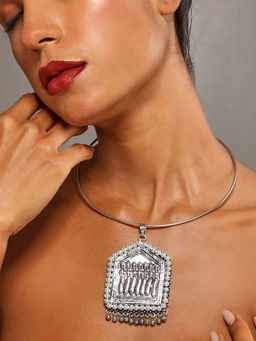VENI - 92.5 Silver-Plated Oxidized Hasli Necklace