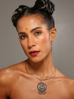 VENI - 92.5 Silver-Plated Artificial Stones Studded Hasli Necklace