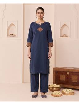 Cotton Culture - Women'S Navy Blue Pure Cotton Embroidered Kurta