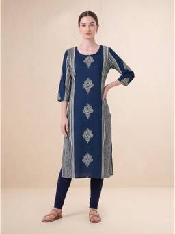 Cotton Culture - Women'S Navy Blue Traditional Floral Print Kurta