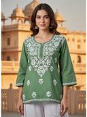 Green color option, Currently selected