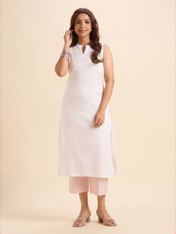 VISMAY - White Cotton Flax Floral Kurta