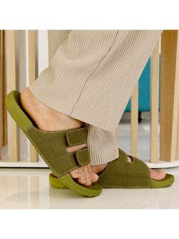 NoStrain - Men Olive Green Parallel Linen Sugar Silders