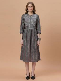 SANAA - Grey Embroidered Mandarin Neck Dress