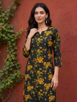 Vaamsi - Black Floral Round Neck Kurta