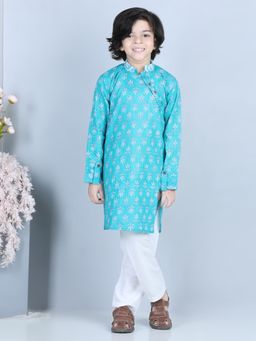 Kinder Kids - Blue Floral Printed Kurta Paired With White Cotton Pajama (Set of 2)
