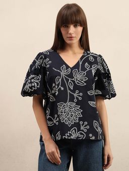 VERO MODA - Navy Blue Floral Regular Top