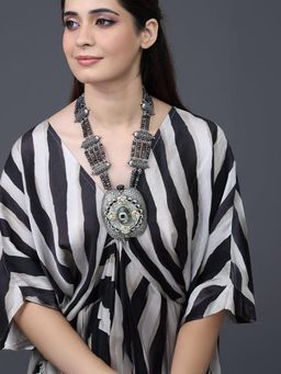 Joules By Radhika - Midnight Silver Filigree Necklace