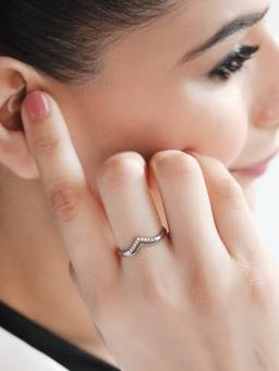 Zavya - Radiant Love Heart CZ Rhodium-Plated 925 Sterling Silver Ring